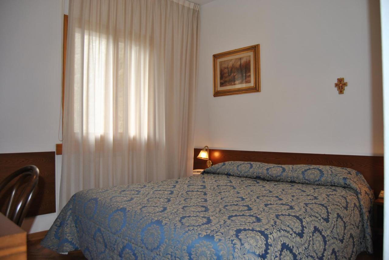 רג'לו Hotel Archimede חדר תמונה